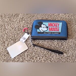 NEW Disney Parks Clutch Wallet with Mickey Mouse